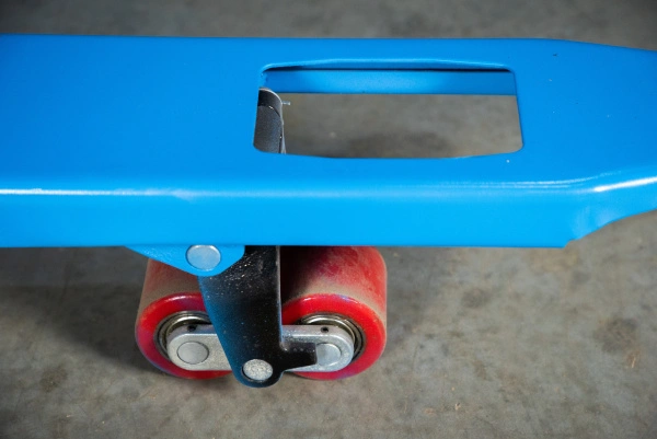 Тележка гидравлическая широковильная 2500 кг 1220х685 мм полиуретановые колеса TOR RHP