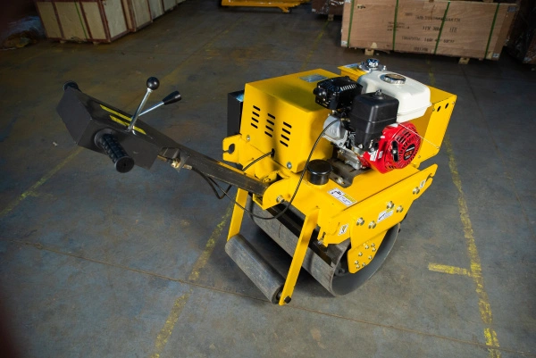 Виброкаток одновальцовый бензиновый (Honda) TOR R300*